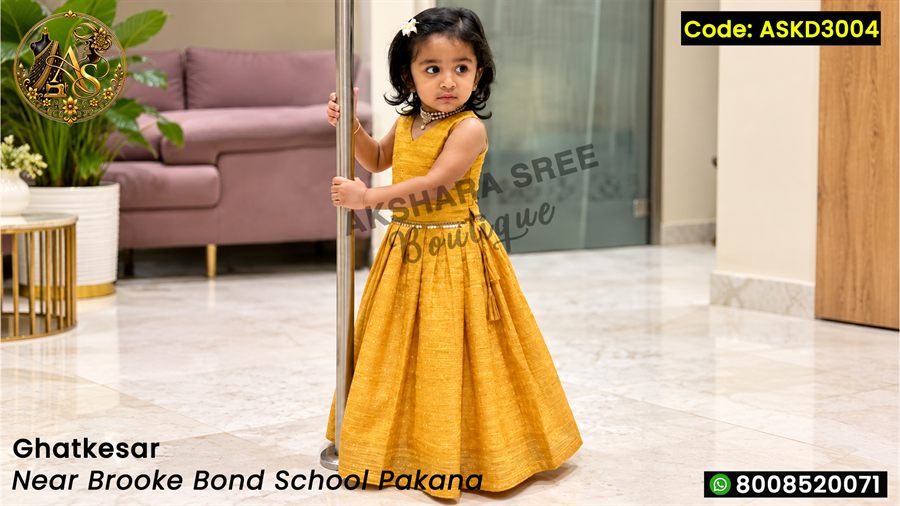 Kids traditional dress style